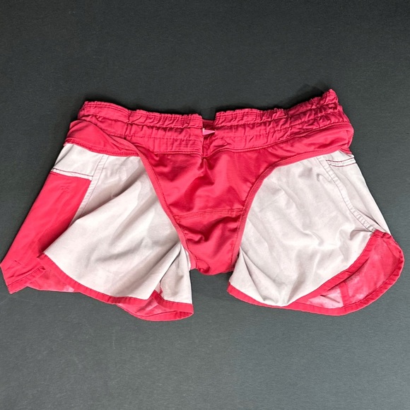 ⭐️Lululemon Tracker Shorts in Tidal Trip Boom Juice/Neon Pink [2003] - Picture 8 of 9
